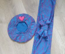 Agatha Ruiz de la prada hat and scarf
