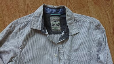 Shirt. Size S