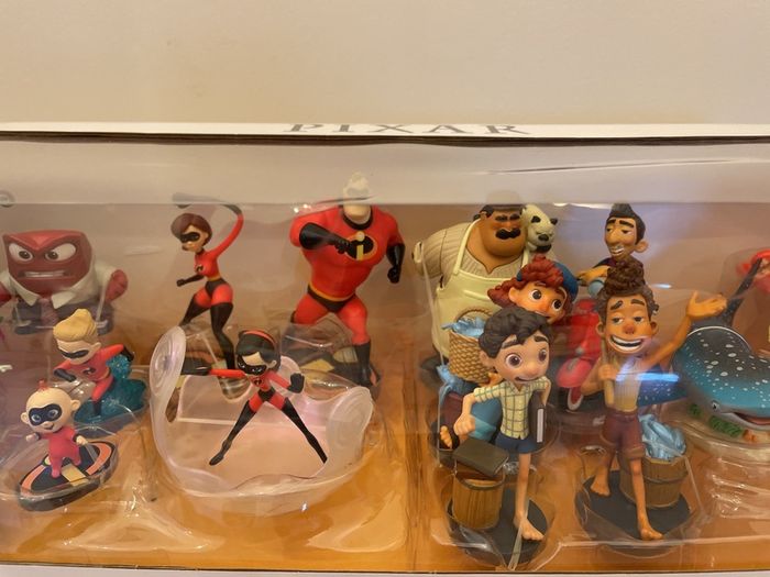 Disney Pixar Mega Figurine Set