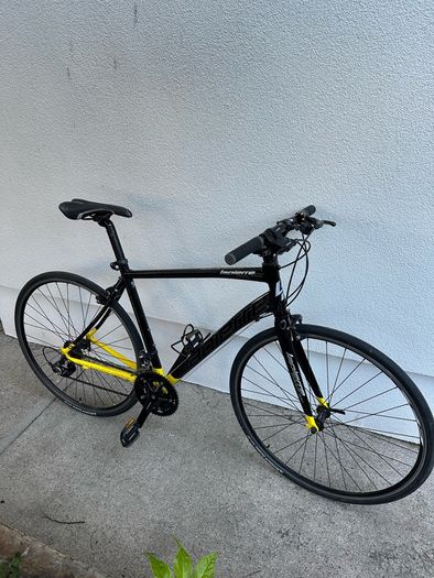 Lapierre Shaper 300 road bike