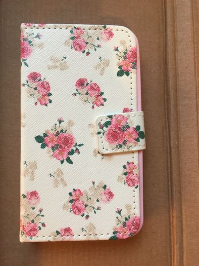 Gorgeous iPhone 4 Floral wallet case cover Brand New