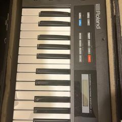 ROLAND Alpha Juno one