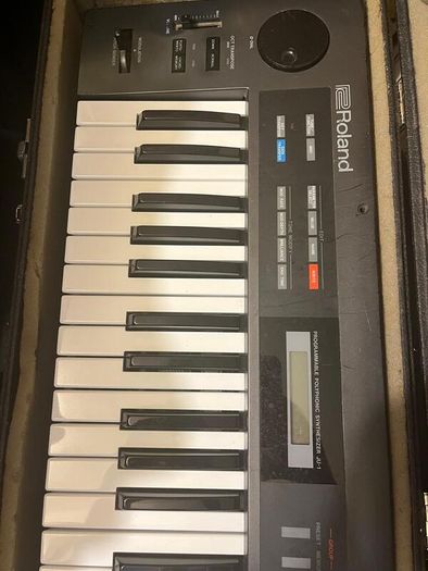 ROLAND Alpha Juno one