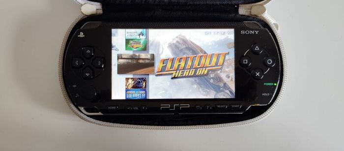 Psp 1004 MODDED 64gb 40 psp games on unit Original Battery