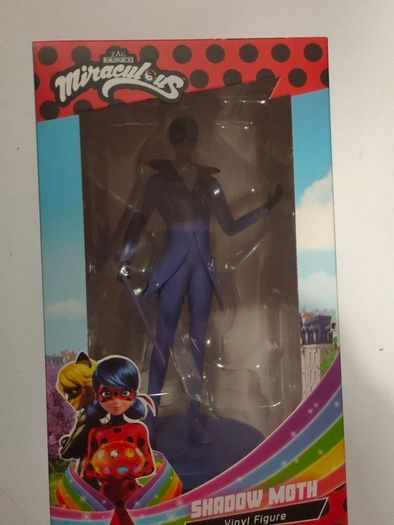 miraculous-shadow-moth-ladybug-vinyl-figure-by-culturefly-zagtoon-for
