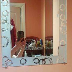 mirror not much used But chipped in two corners
