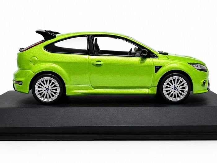 Ford Focus RS MKII  1 43 Scale