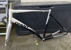 giant frameset size L