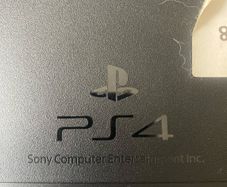PS4 PlayStation 4 2TB hd. bundle 2 controllers and all cables