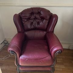Queen Anne armchairs (2 pieces)