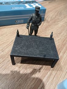 Atlas Editions 1/32 General And Map Table