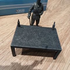 Atlas Editions 1/32 General And Map Table