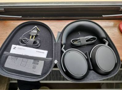 Sennheiser Momentum 4 Wireless