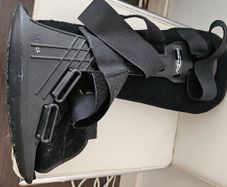Donjoy ankle protection walking boot