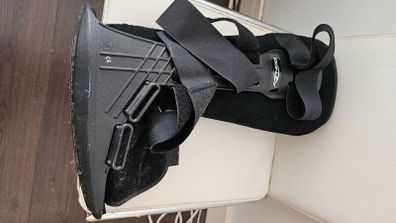 Donjoy ankle protection walking boot