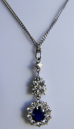 Vintage Circa 1990s 18k white Gold 750 Natural Diamonds and Sapphire Decorated Necklace L 13,5" - 10,80g