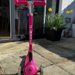 Pink Globber Scooter w/ Light-Up Wheels