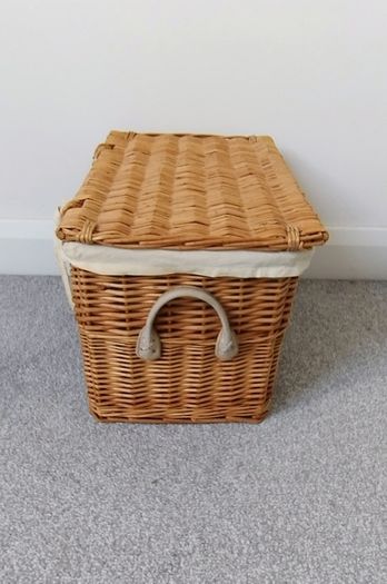 Beautiful Picnic Basket / Storage