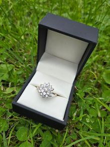 Vintage 9ct Yellow Gold Cluster Ring