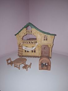 Sylvanian Family Lakeside Lodge