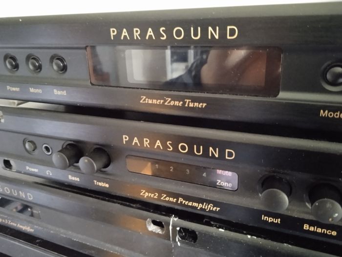 Parasound stereo preamplifier Zpre two mono stereo power amplifier Zamp and Ztuner