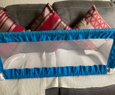 Child's Bed Guard. Extends. 70 cm - 92 cm.