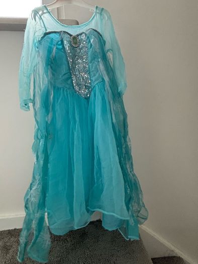 2 Disney princess Frozen dresses 5/6 years old and 6-8years old 122/128cm