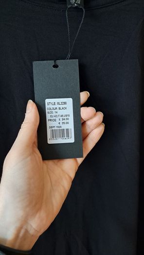 Black ruched dress (Mela London)