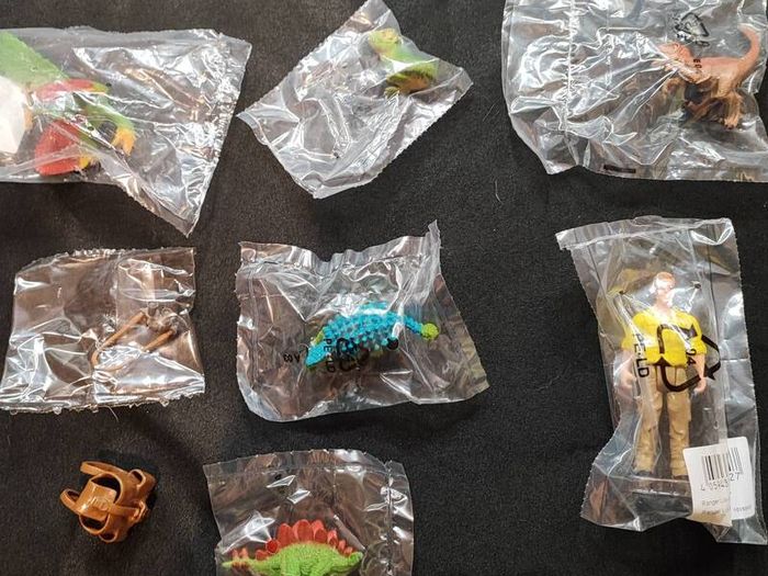 Schleich Dino World figures - new