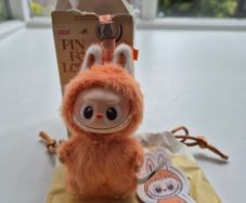 popmart labubu pin for love