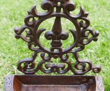 Antique Victorian cast iron wall mounted bird bath bird feeder