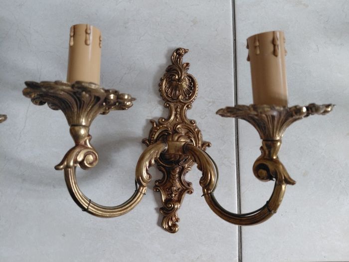 French vintage set of wall lights