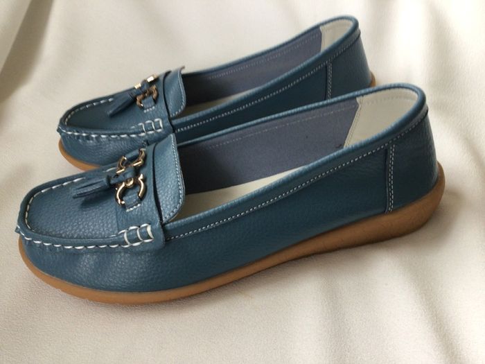 Ladies Brand New Blue Leather Moccasin Shoes Size 8 or 42
