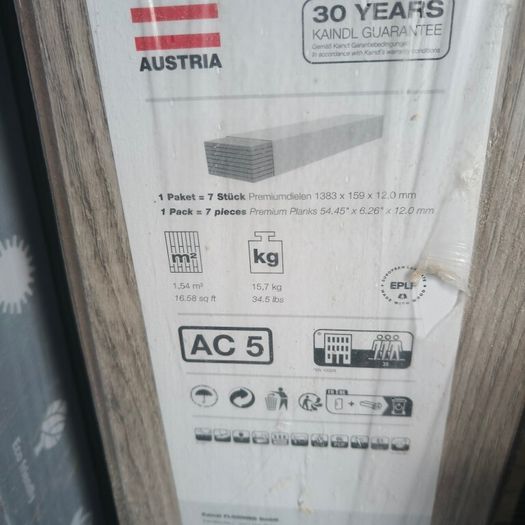 12mm Laminate flooring