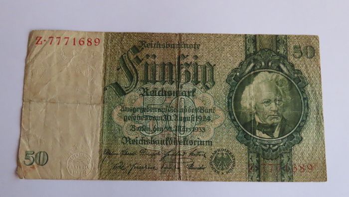 Antique German banknotes & commemorative bank note coins in wood case
