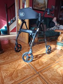 zimmer frame