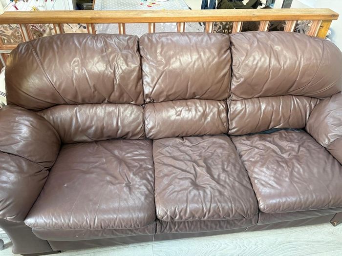 FREE 3-Seater Leather Sofa & Armchair  FREE TO TAKE AWAY
