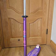 Maxi Micro LED with recycled deck Scooter