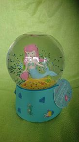 Floss & Rock Shatterproof Musical Sparkles Globes