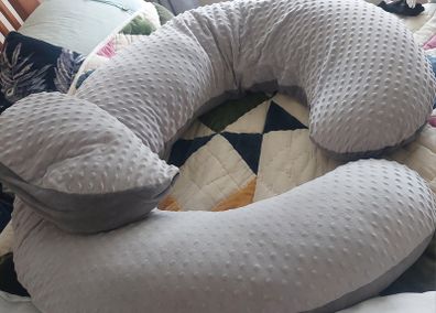 #FTC: Free to Collect - 3 Pregnancy pillows