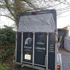 double horse box Cheval libertie