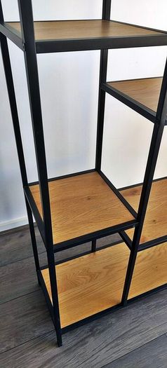 Shelving unit / Shelves