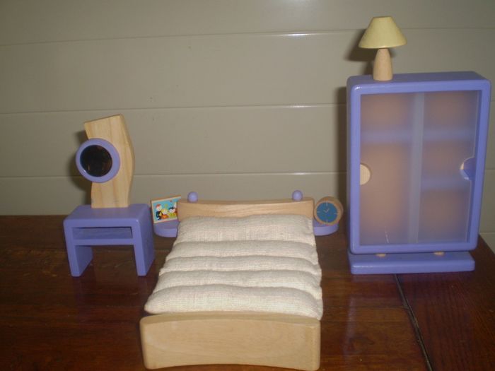 Doll's 3 storey Terrace House and accessories