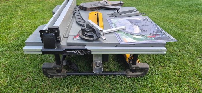 DeWalt Table Saw