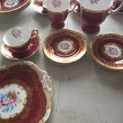 Antique crown Staffordshire tea/dinner service