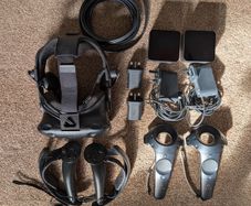 HTC Vive (Deluxe Audio Strap+Index Controllers)