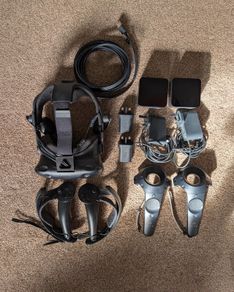 HTC Vive (Deluxe Audio Strap+Index Controllers)