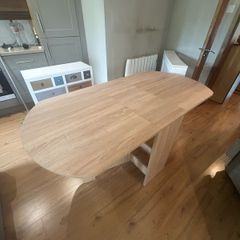 Dining Table extendable