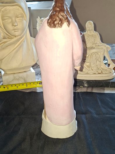 Sacred Heart of Jesus Statue, Postage Available or Collection is always welcome and Recommended in Rochfortbridge Westmeath