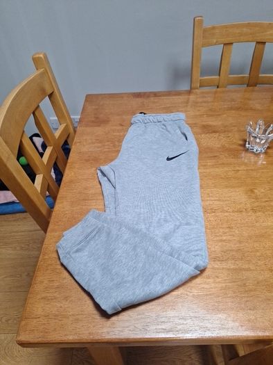 Nike bottoms size s